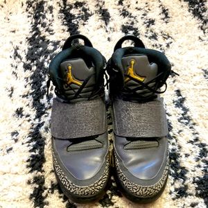 Jordan Retro Son of Mars Bordeaux Black Graphite Purple, mens 9